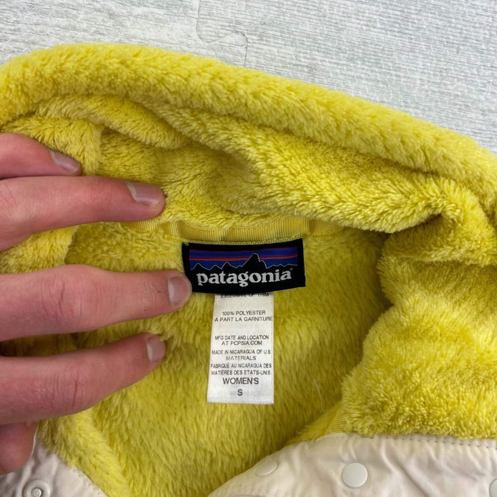 Patagonia Re-Tool Snap-T Jacket Womens Small Yellow Synchilla STY25442SP14 - Picture 3 of 8